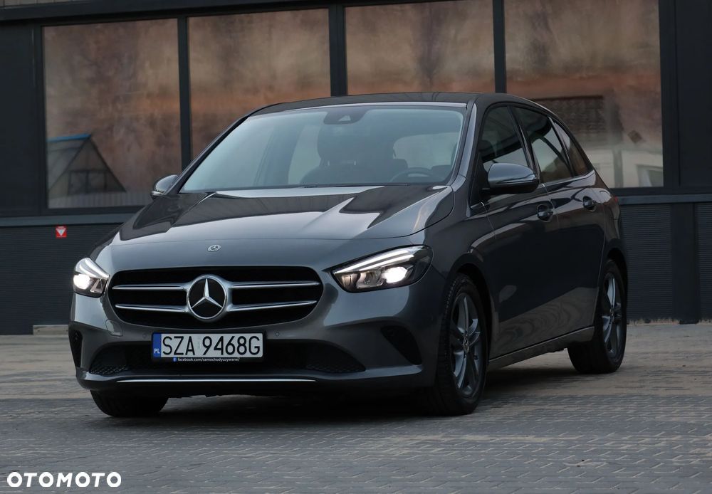 Mercedes-Benz Klasa B 180 7G-DCT - 35