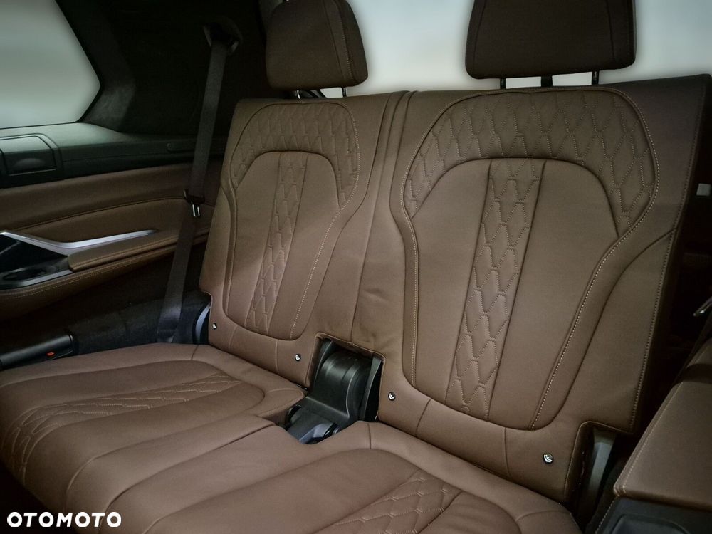 BMW X7 M50d sport - 22
