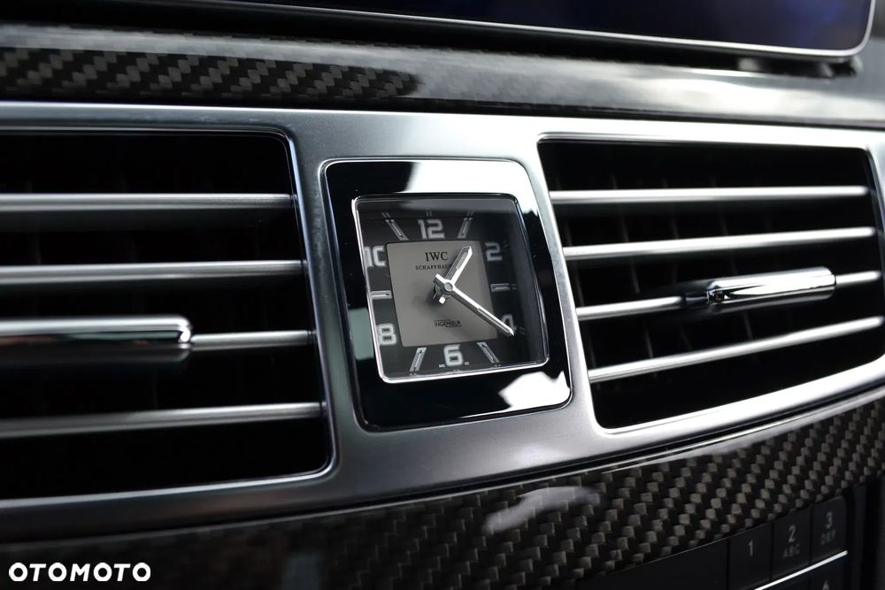 Mercedes-Benz CLS - 24