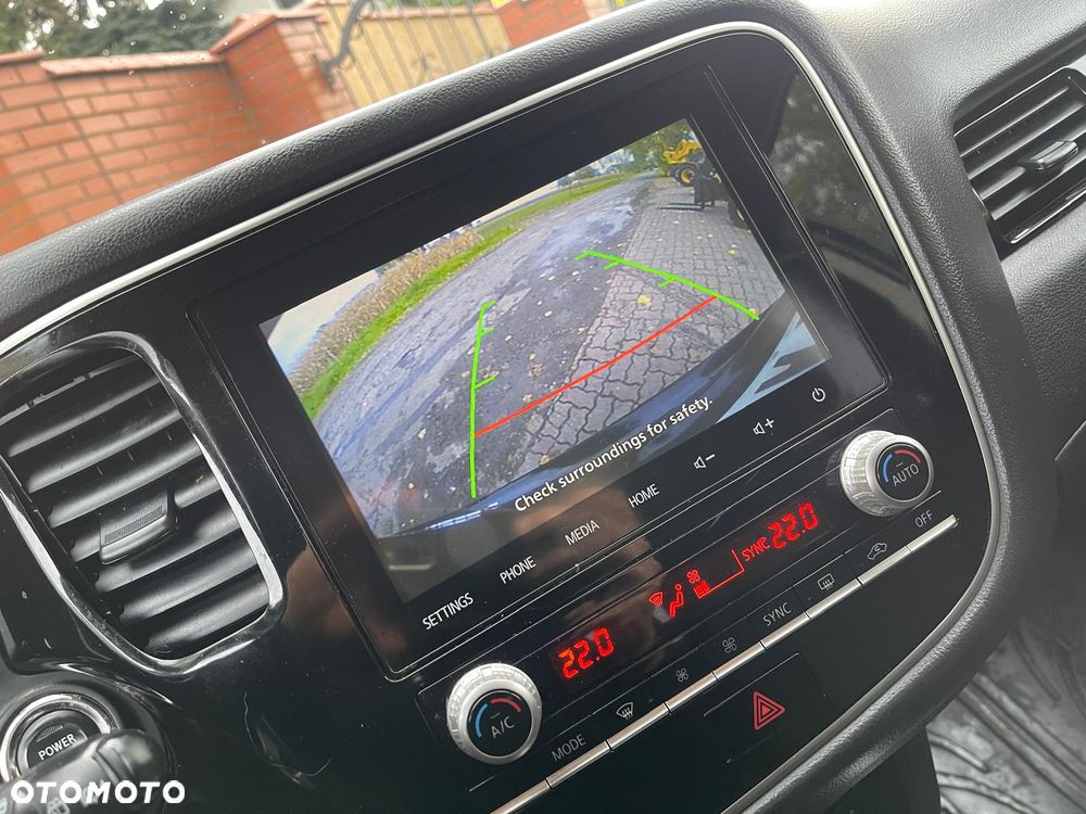 Mitsubishi Outlander 2.4 4WD Diamant+ - 19