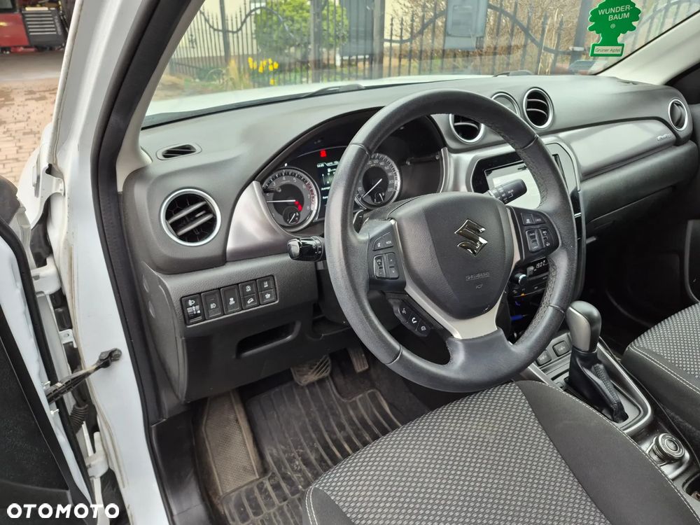 Suzuki Vitara 1.0 Boosterjet Premium 4WD - 10