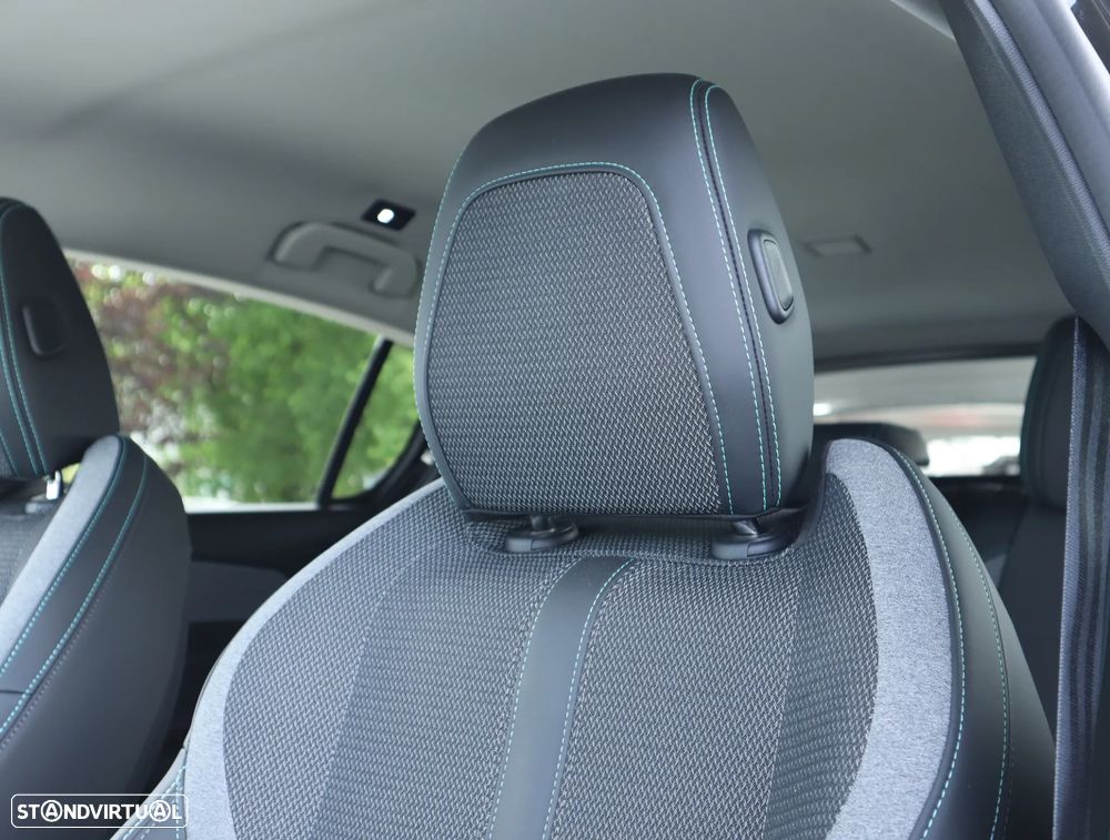 Peugeot e-308 156 Allure - 29