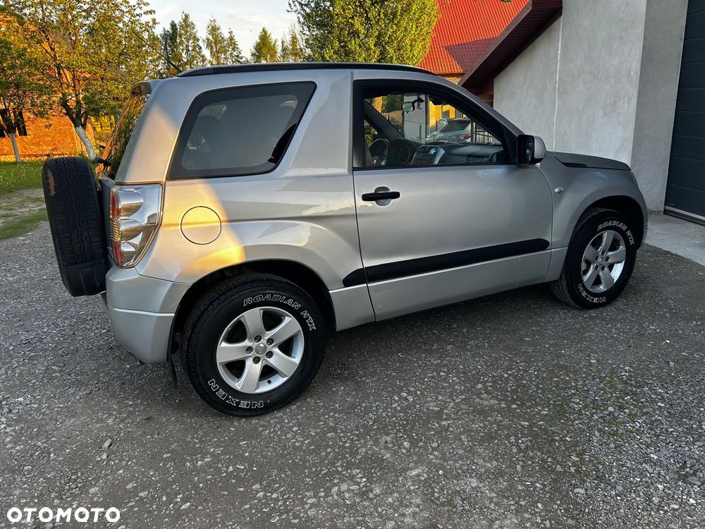 Suzuki Grand Vitara 1.6 - 6