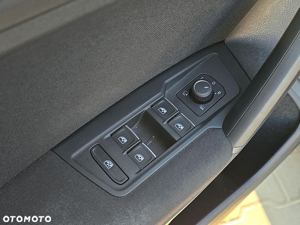 Volkswagen Tiguan - 13