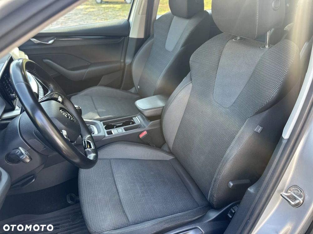 Skoda Octavia 2.0 TDI Ambition - 8