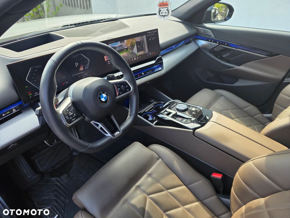 BMW Seria 5 540d xDrive mHEV M Sport - 14