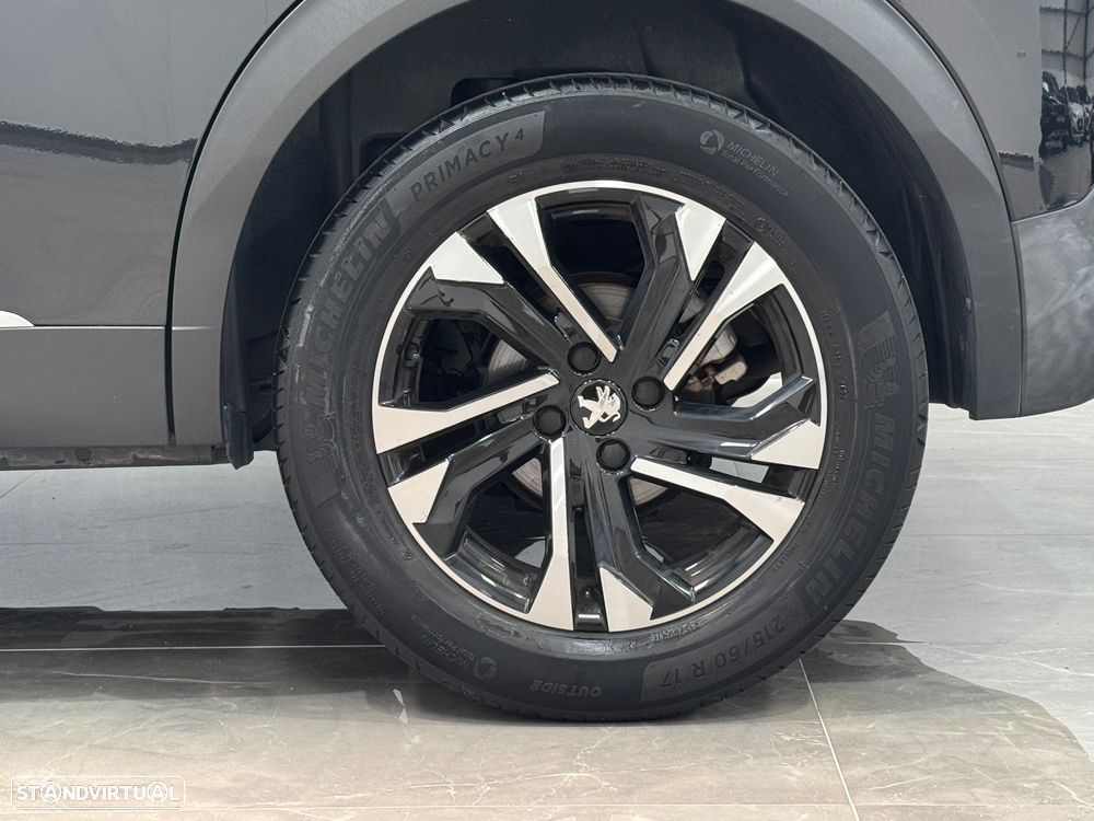 Peugeot 2008 1.2 PureTech Allure - 10