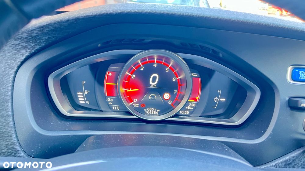 Volvo V40 T3 Momentum - 14