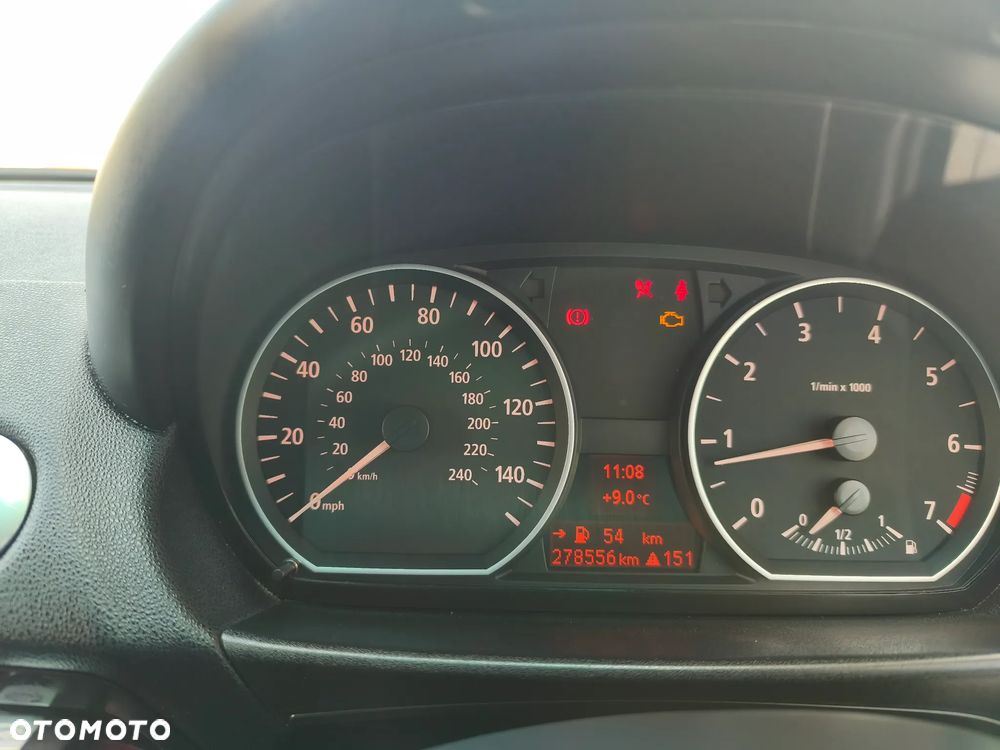 BMW Seria 1 - 25