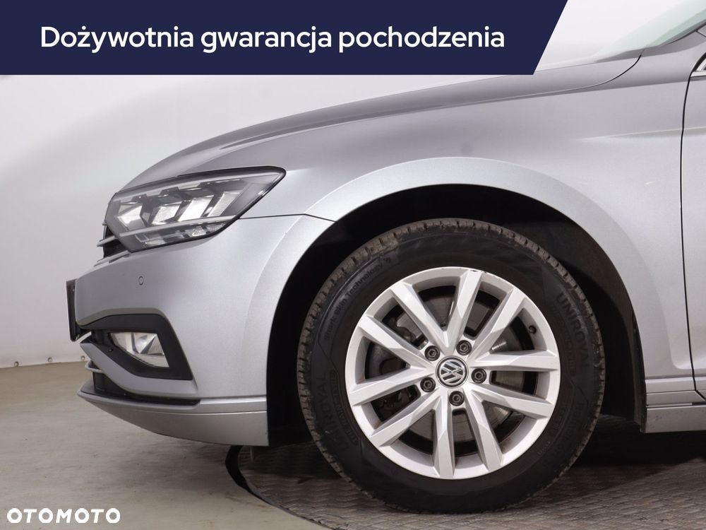 Volkswagen Passat - 17