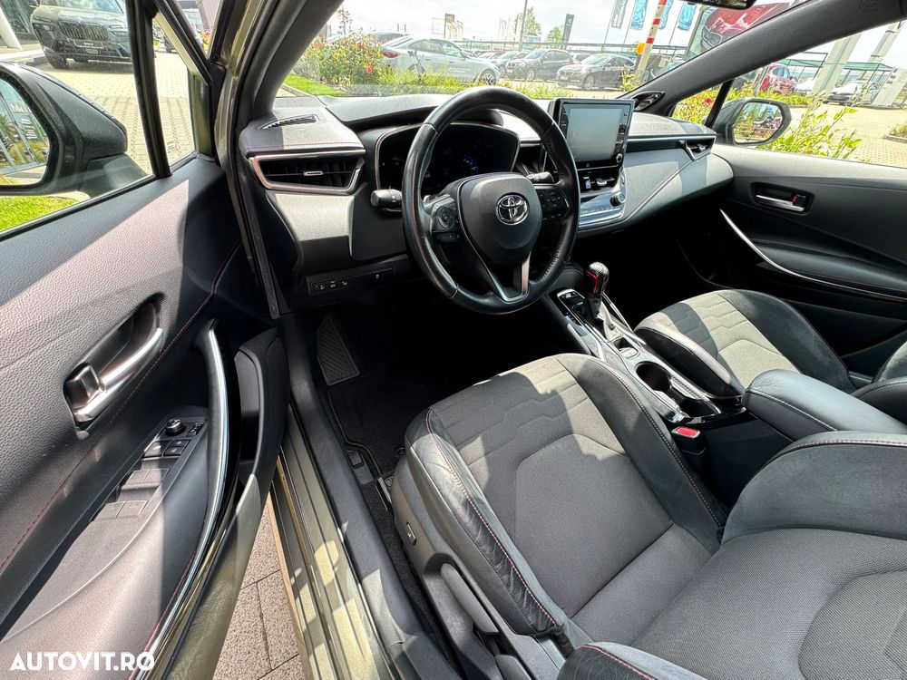 Toyota Corolla 2.0 Business Edition - 24