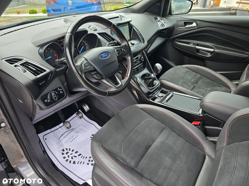 Ford Kuga 2.0 TDCi 2x4 ST-Line - 20