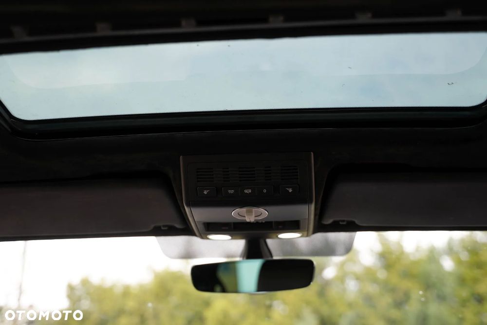 Volkswagen Multivan 2.0 BiTDI L1 Business - 31