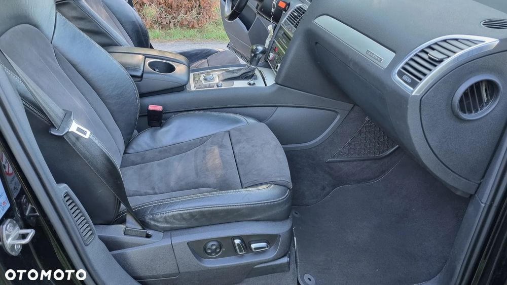 Audi Q7 3.0 TDI DPF Quattro Tiptronic - 32
