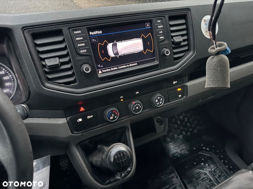 Volkswagen CRAFTER FOTEL PNEUMATYCZNY KAMERA NAWIGACJA KLIMATYZACJA TEMPOMAT, świeżo sprowadzony, OKAZJA !!!! - 11