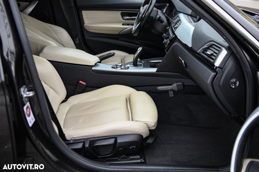 BMW Seria 3 318d Touring Aut. Advantage - 12