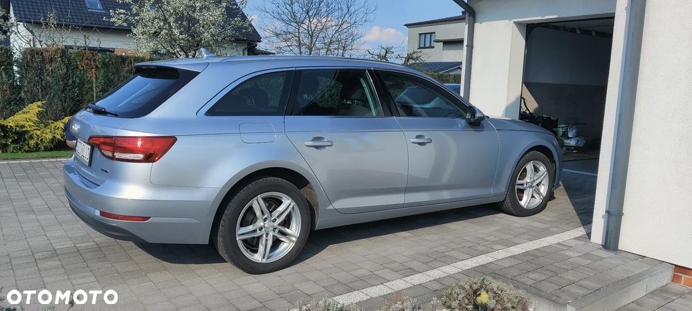 Audi A4 Avant 2.0 TDI quattro - 21