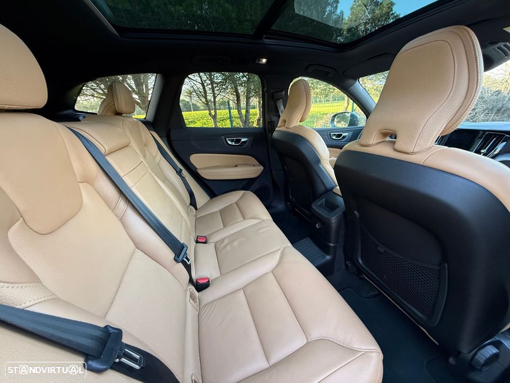 Volvo XC 60 2.0 T8 PHEV Inscription AWD - 32