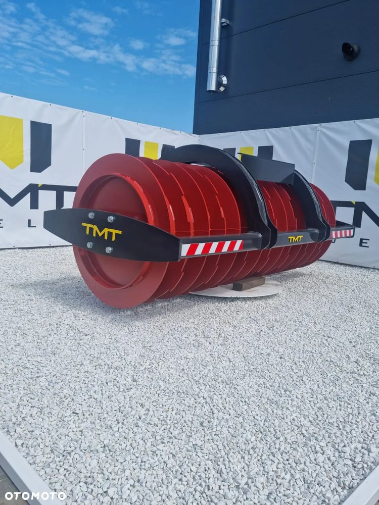 Wał do rozgarniania zielonki, wytwarzania kiszonki, siloverteiler. - 4