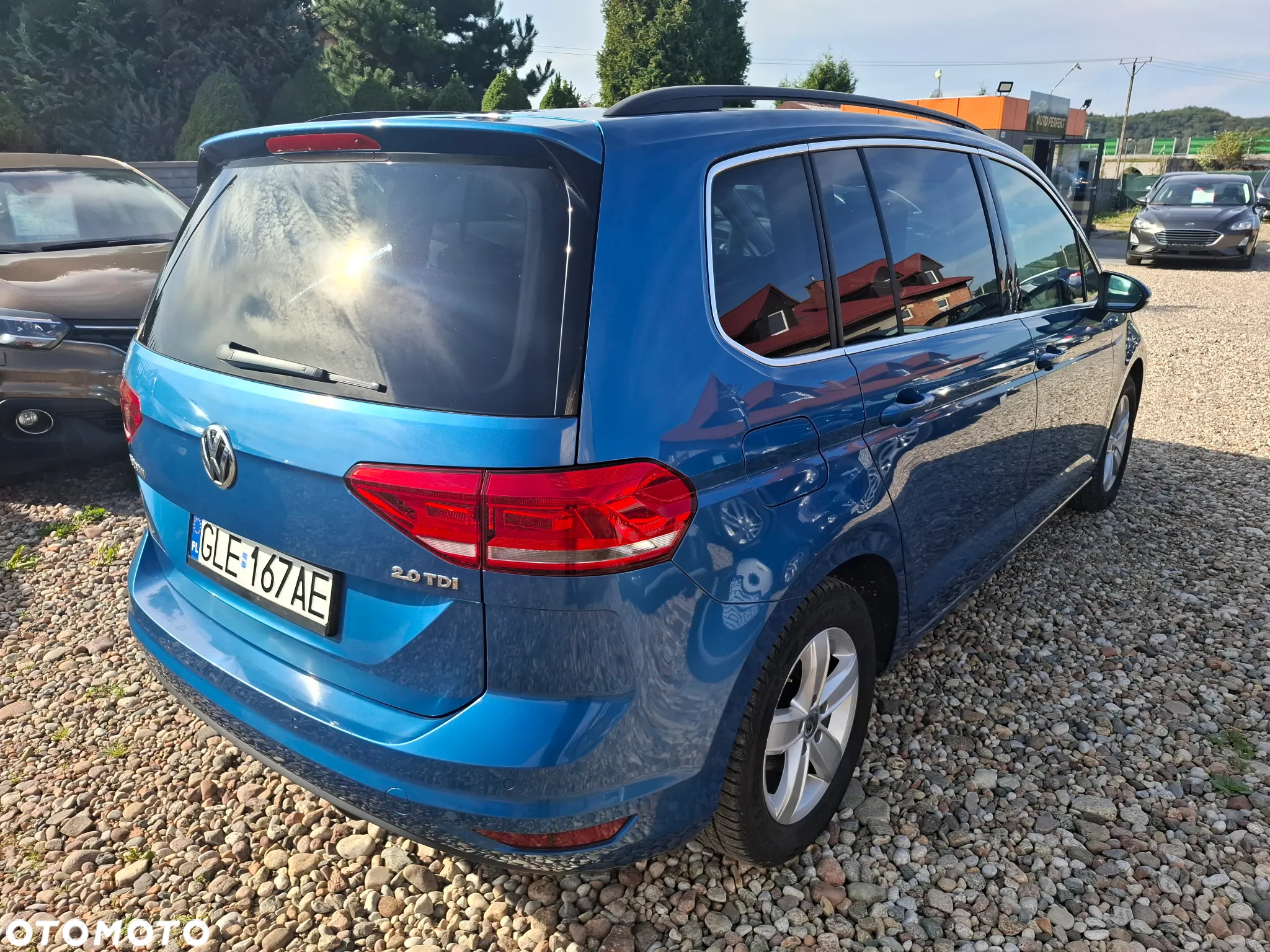 Volkswagen Touran 2.0 TDI BMT Comfortline DSG - 5