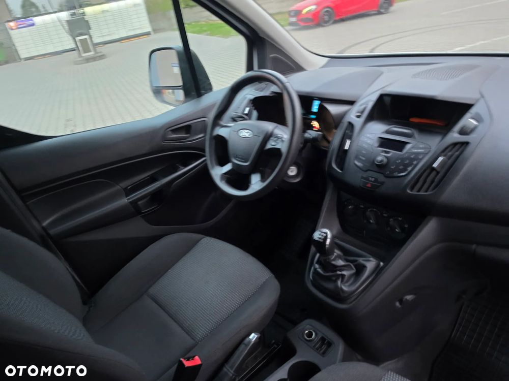 Ford Transit Connect - 8