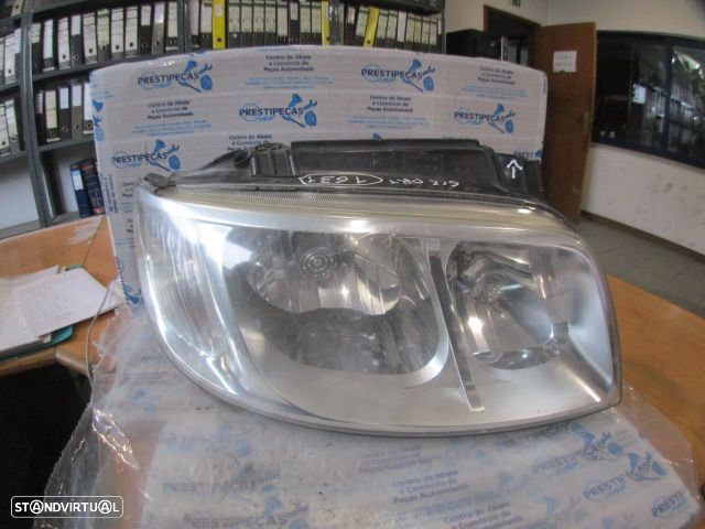 Farol Far1631 HYUNDAI MATRIX FASE 1 2006 1.5CRDI 102CV 5P PRETO DRT H7 + H1 Apoio Danificado - 1