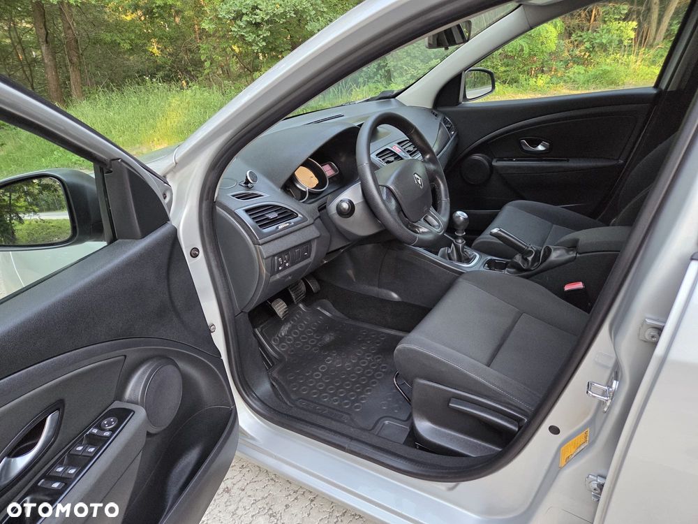 Renault Megane 1.6 16V Exception - 8