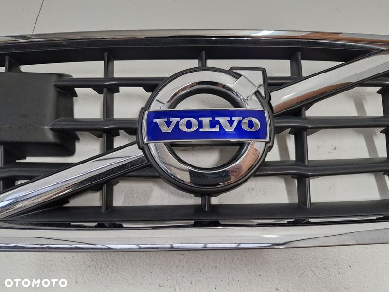 VOLVO S60 2 II GRILL ATRAPA ZDERZAKA PRZÓD PRZEDNIA 30795040 - 2