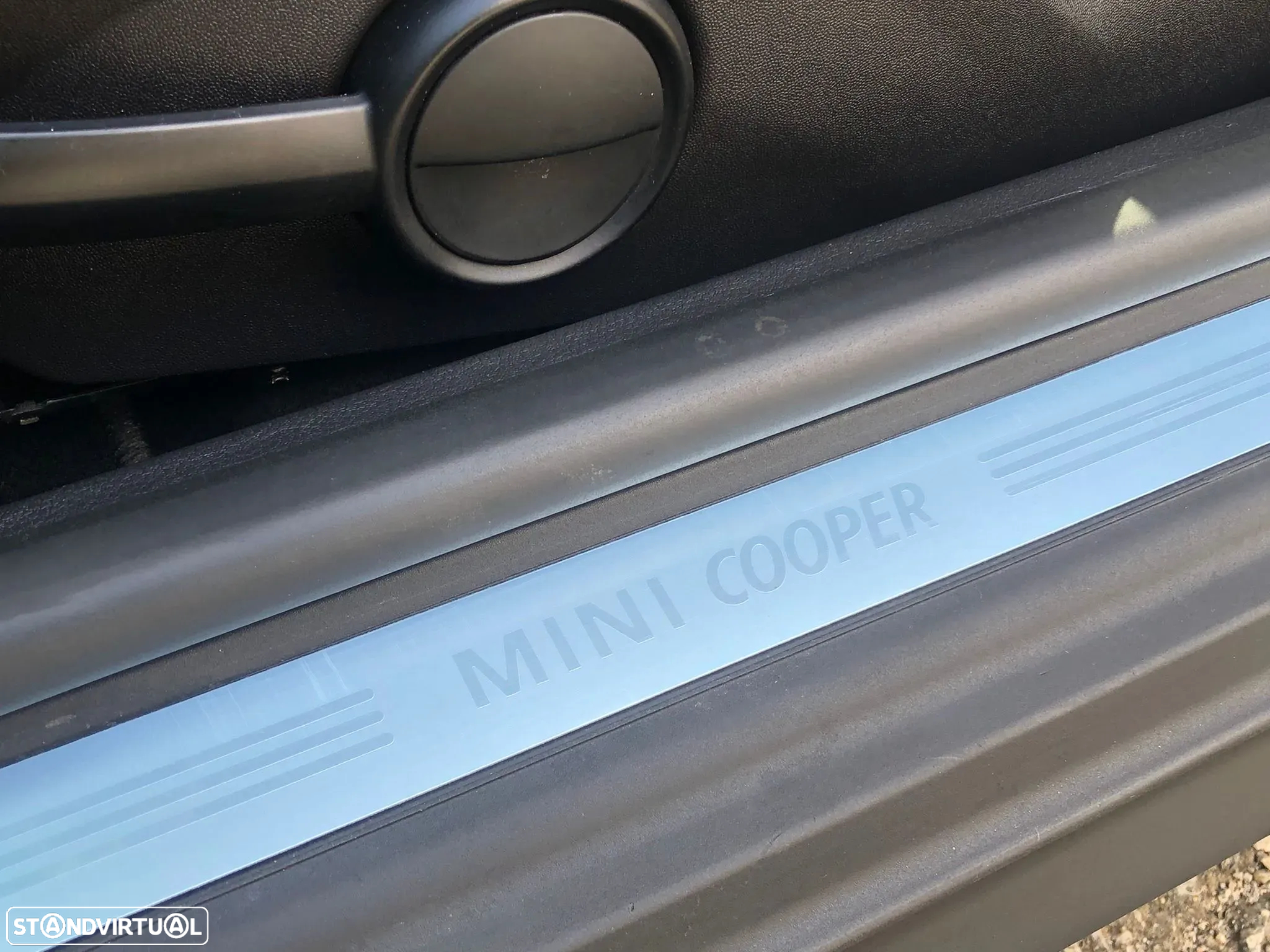 MINI 3 Portas Cooper D - 36