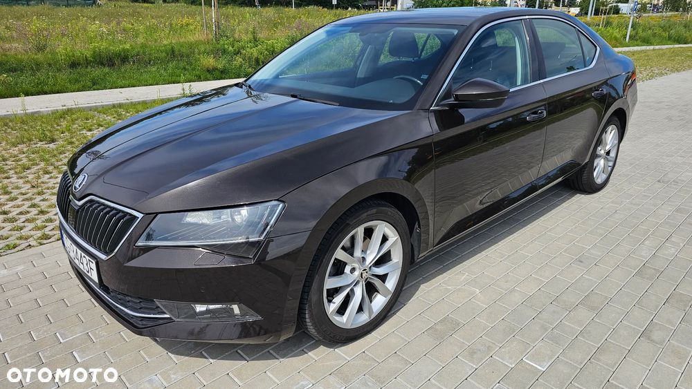 Skoda Superb 2.0 TDI Ambition DSG - 1