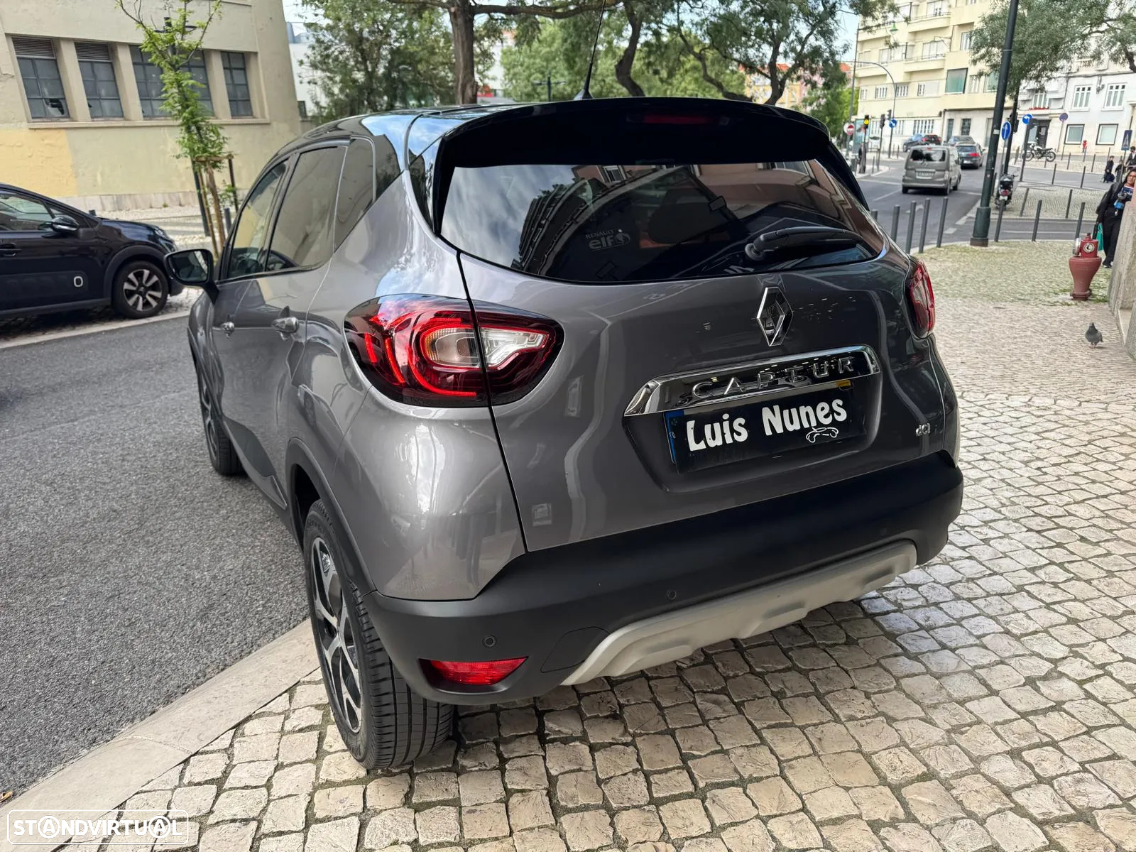 Renault Captur 1.5 dCi Exclusive EDC - 11