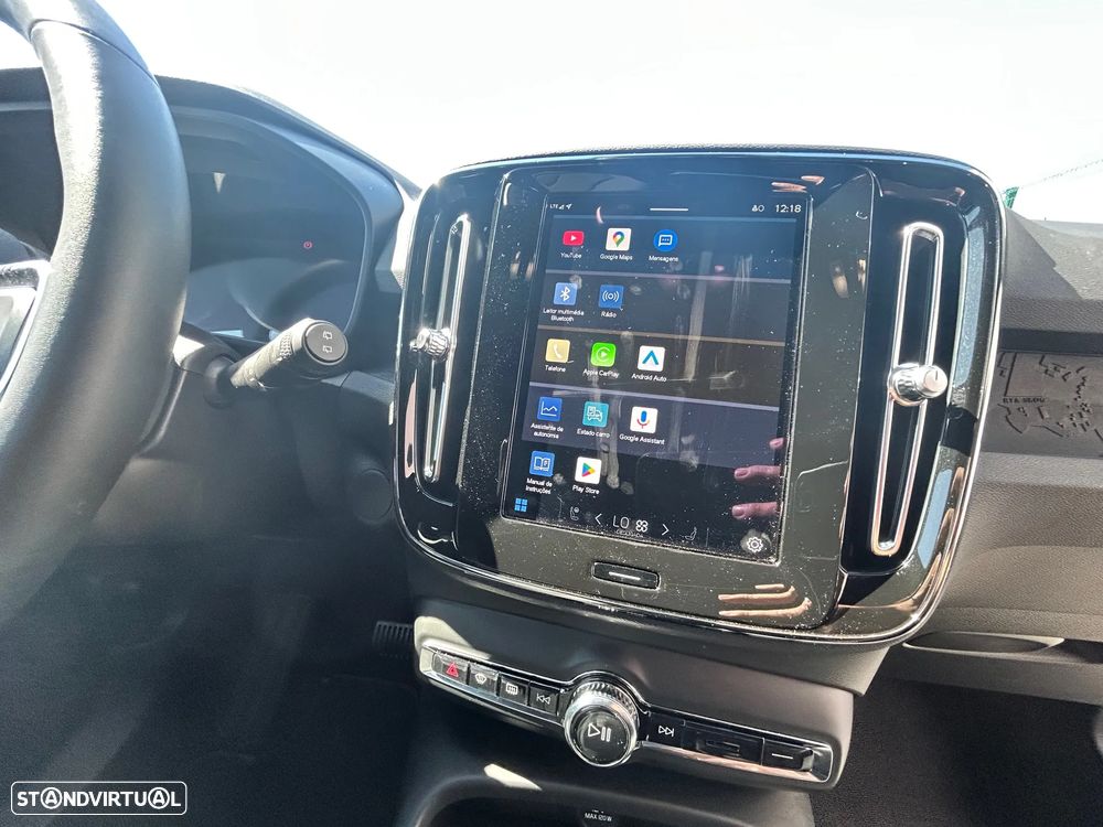 Volvo XC 40 Recharge Core - 10