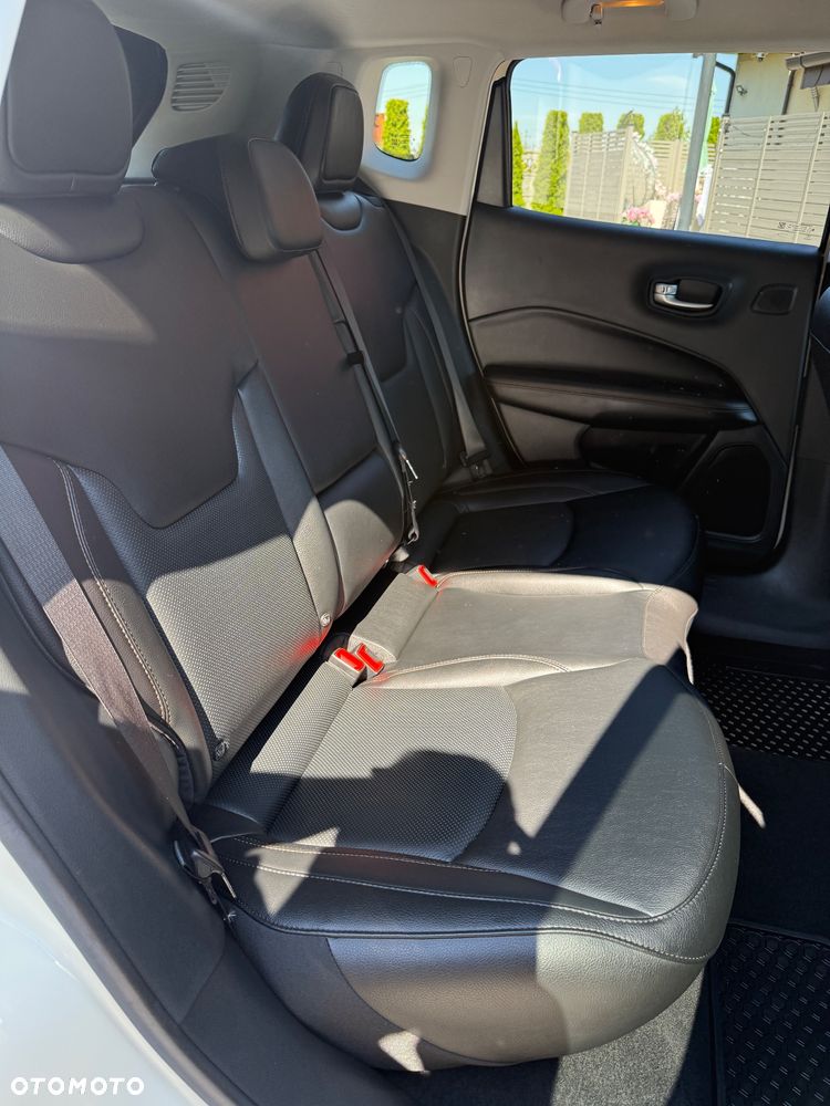Jeep Compass - 19