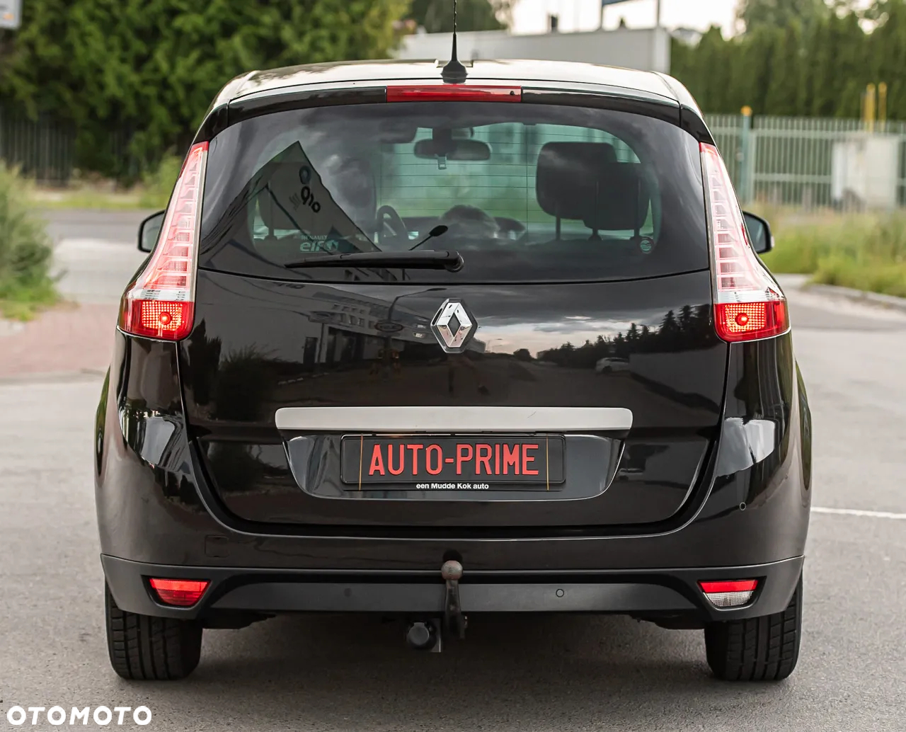 Renault Grand Scenic - 11