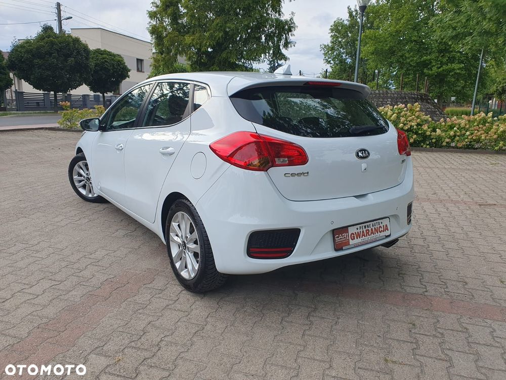 Kia Ceed 1.6 GDI XL - 26