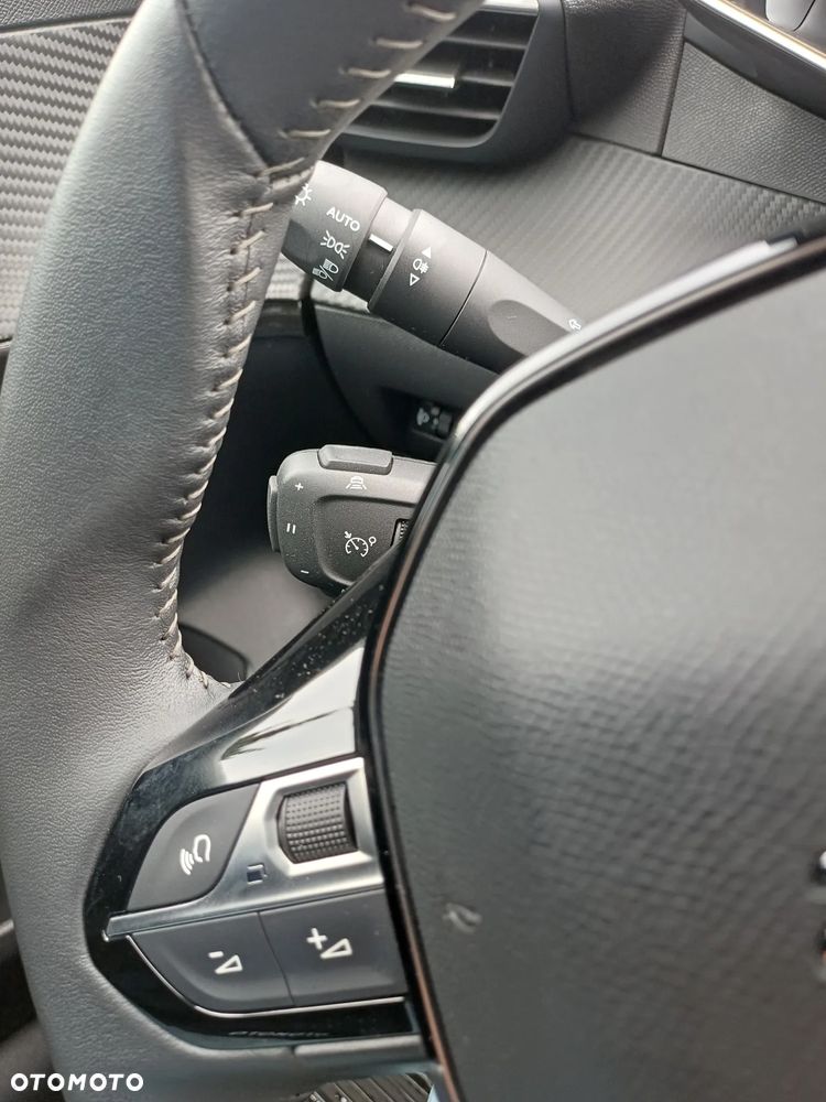 Peugeot 208 Allure Pack - 24