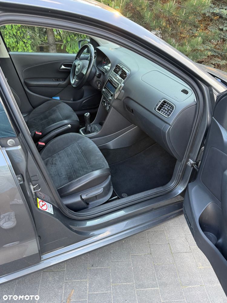 Volkswagen Polo 1.4 16V Highline - 14