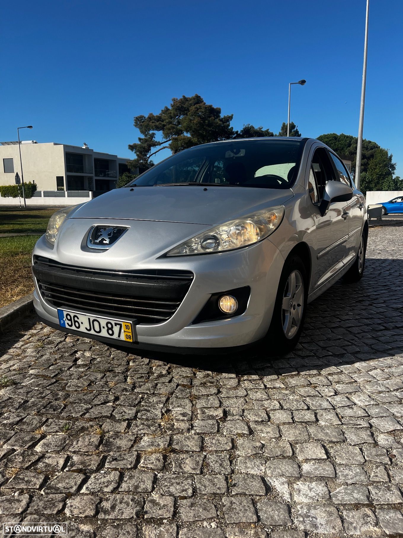 Peugeot 207 1.4 HDi Premium - 1