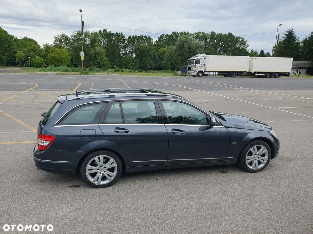 Mercedes-Benz Klasa C 320 CDI 7G-TRONIC Avantgarde - 17
