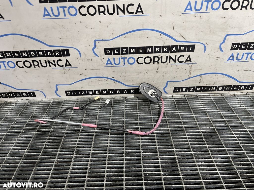 Antena Toyota Rav 4 III Facelift 2010 - 2012 SUV (1048) - 2