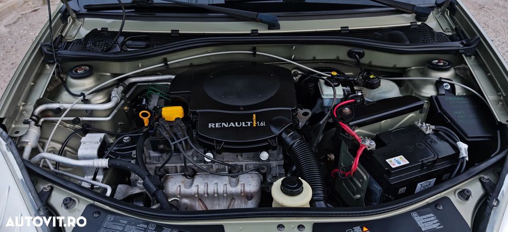 Dacia Sandero 1.6 MPI Laureate - 8