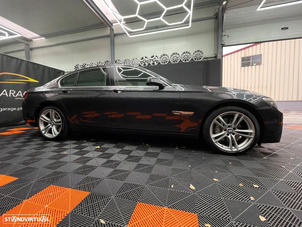 BMW 740 d Pack M - 12