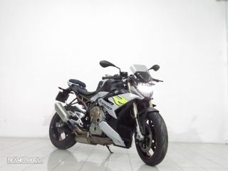 BMW S 1000 R .