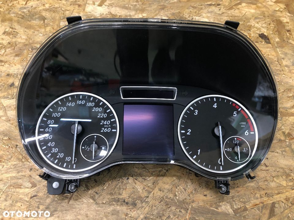 MERCEDES BENZ A-KLASA CLA W176 W117 DIESEL EUROPA LICZNIK ZEGARY A1769007901 A2469026501