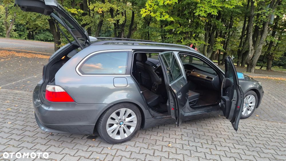 BMW Seria 5 - 25
