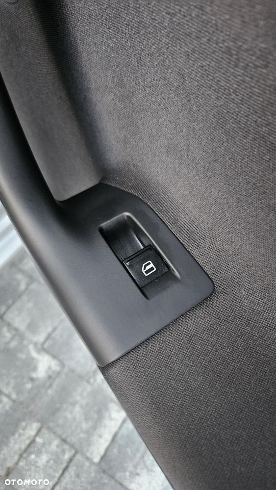 Volkswagen Golf Plus 1.6 TDI Comfortline - 20