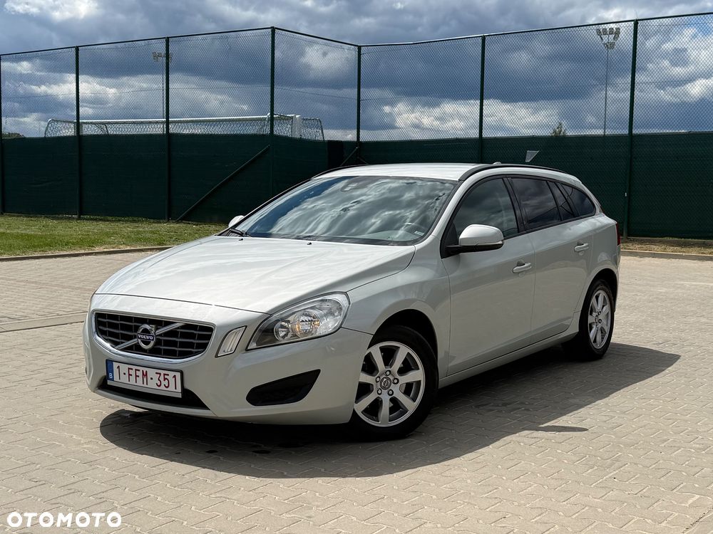 Volvo V60 D3 Summum - 1