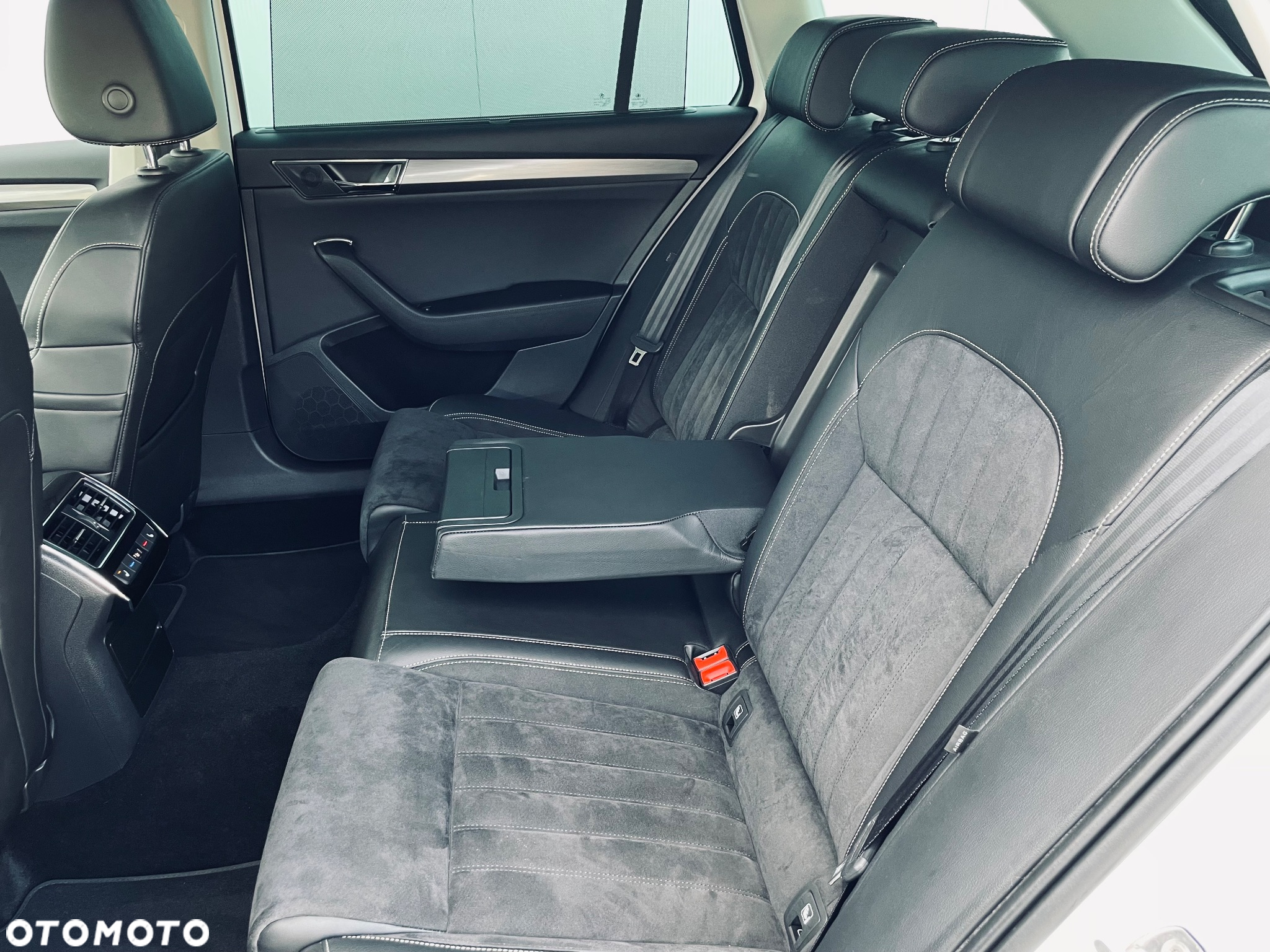Skoda Superb 1.4 TSI Plug-In Hybrid Style DSG - 38