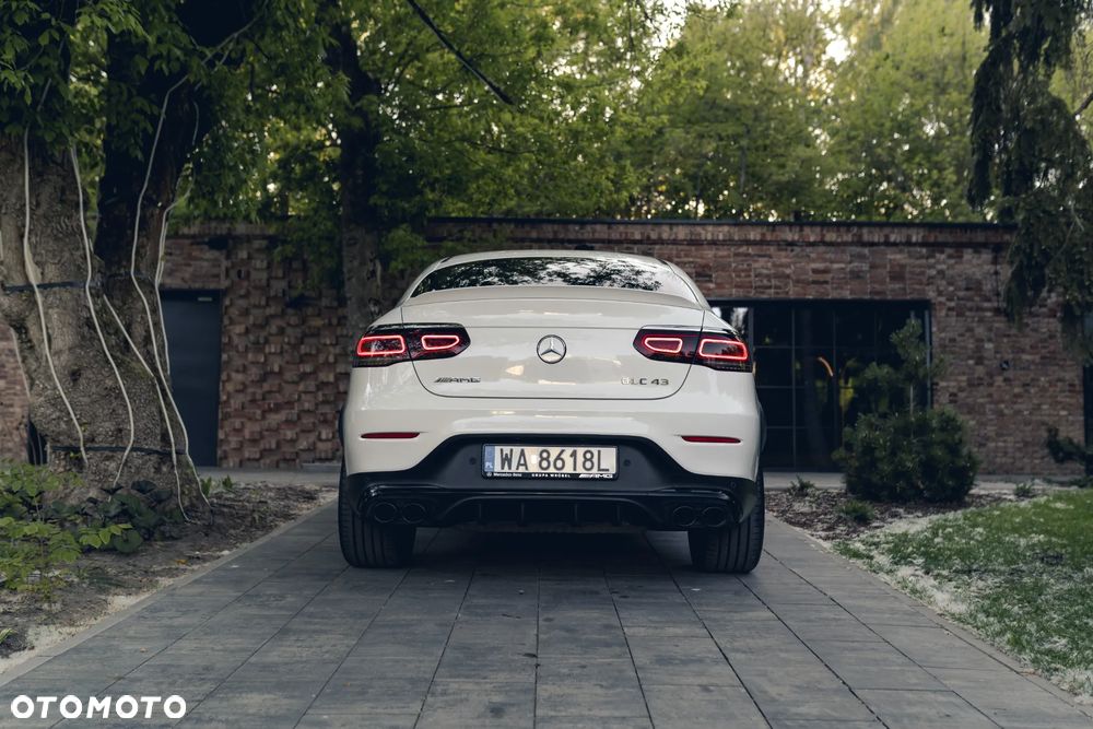Mercedes-Benz GLC - 7