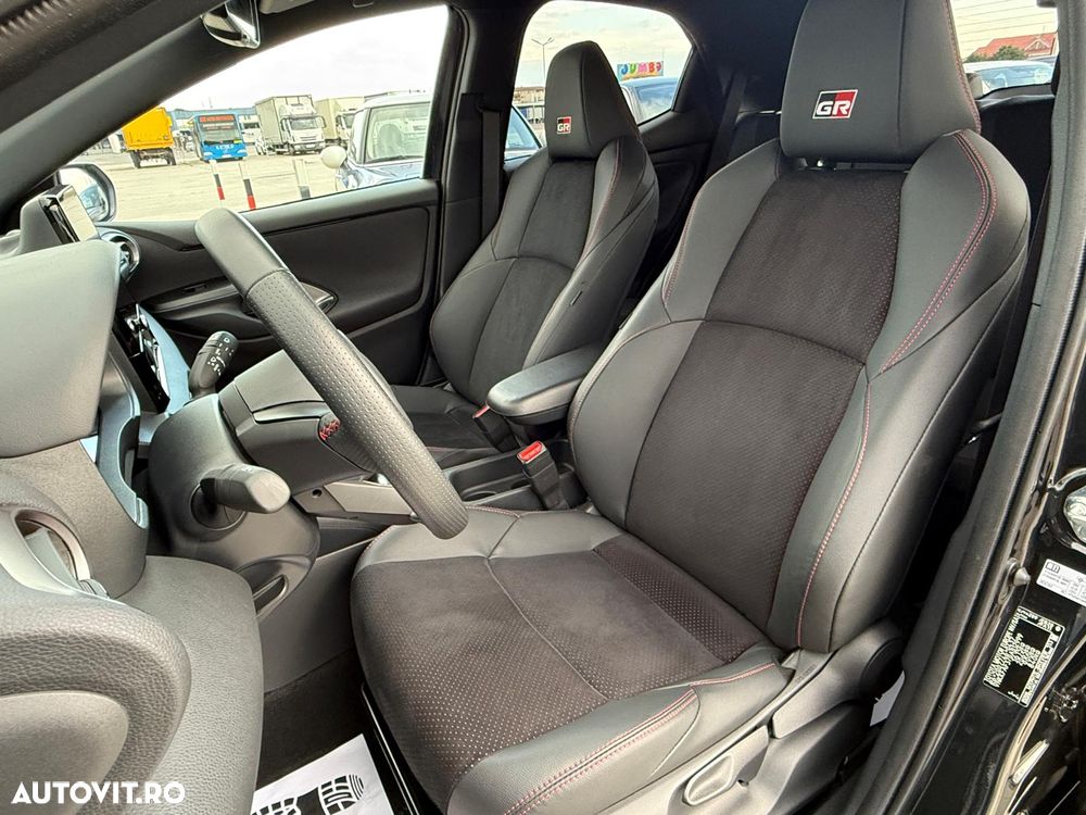 Toyota Yaris 130 1.5 VVT-i GR SPORT - 19